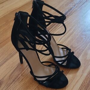 🔶️5 for $30🔶️ Strappy Black Faux Suede Hi Heeled Sandals